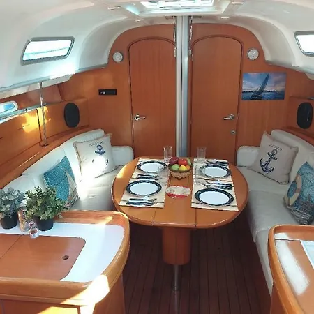 Cleopatra Sailing Villa Corfu (city)