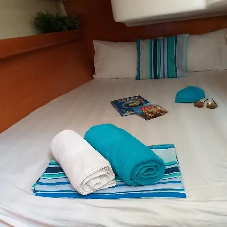 Villa Cleopatra Sailing